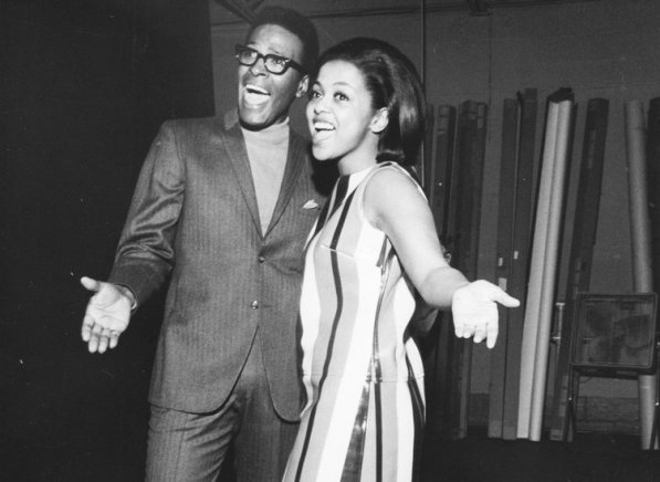 53-40563-marvin-gaye-and-tammi-terrell-1490887592
